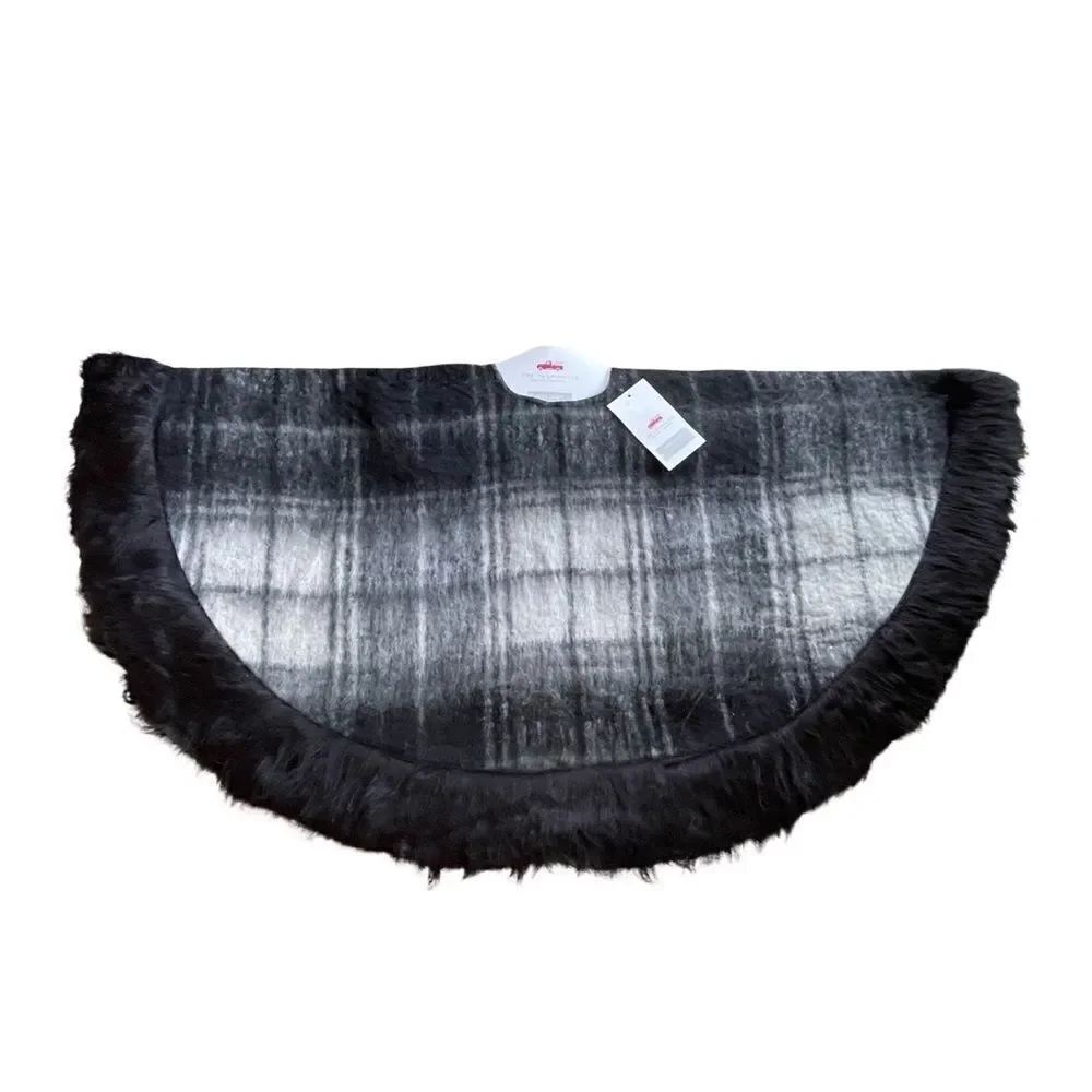 The Farmhouse Rachel Ashwell Mohair Plaid Holiday Tree Skirt Blk Gray 52” NWT